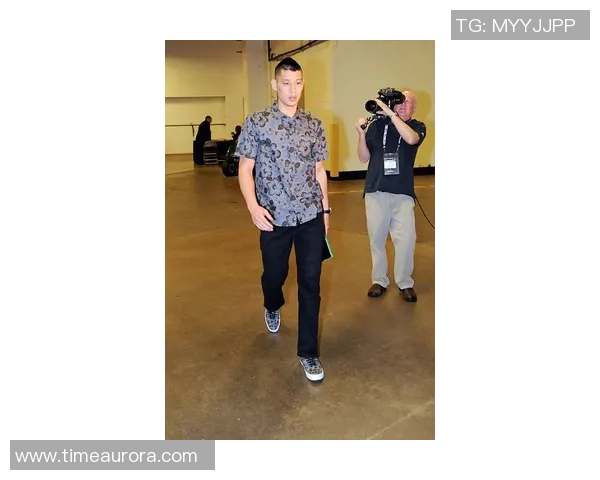 男款睡衣足球明星时尚潮流解析，舒适与风格兼具的完美选择