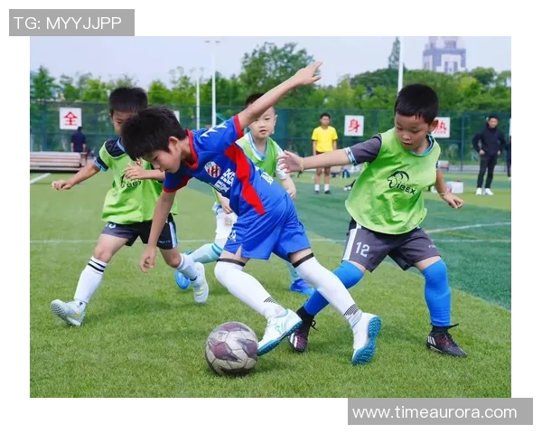 米字旗下的足球巨星们：他们如何在绿茵场上书写传奇故事